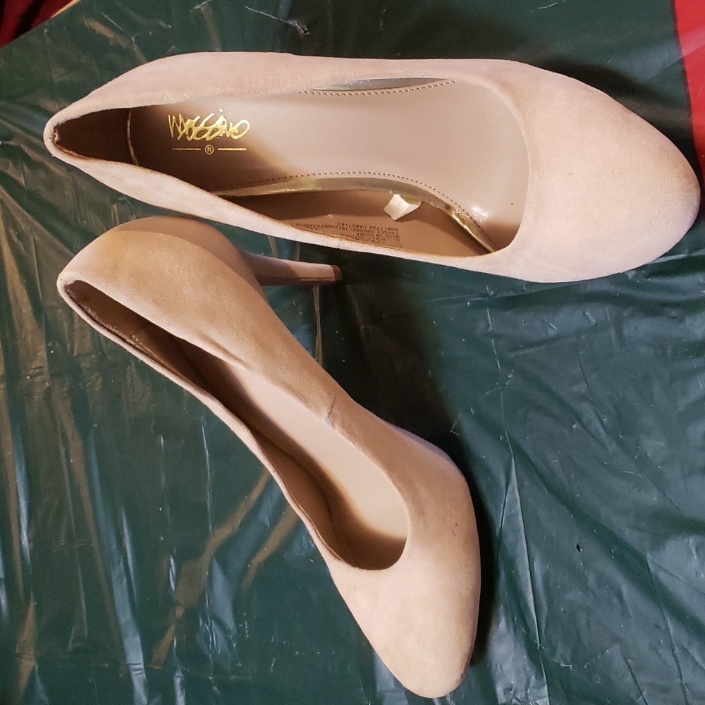 Suede heels